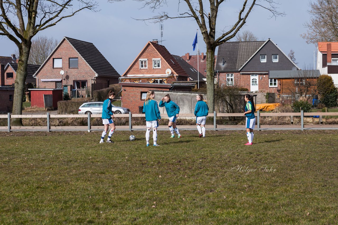 Bild 60 - wBJ SG Weststeinburg/Beidenfleth - SV Henstedt Ulzburg : Ergebnis: 0:4